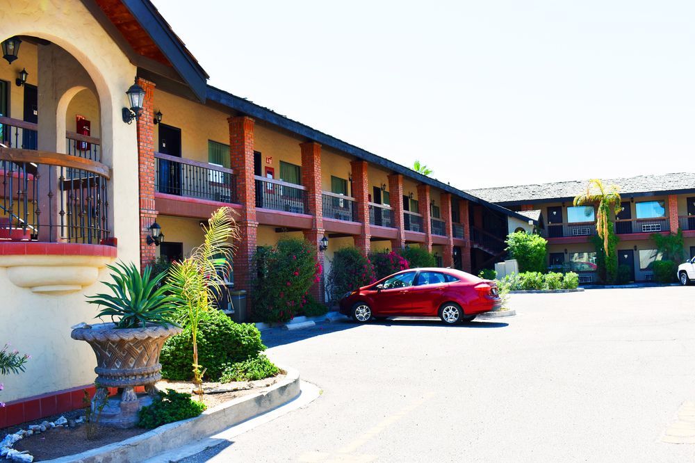 Hotel Siesta Real Mexicali Exterior photo